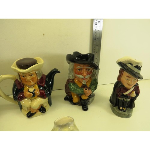 78 - 12 x CERAMIC TOBY JUGS AND TEAPOTS TO INCLUDE SYLVAC MR PICKWICK, PEARLY QUEEN, ROYAL DOULTON THE GA... 