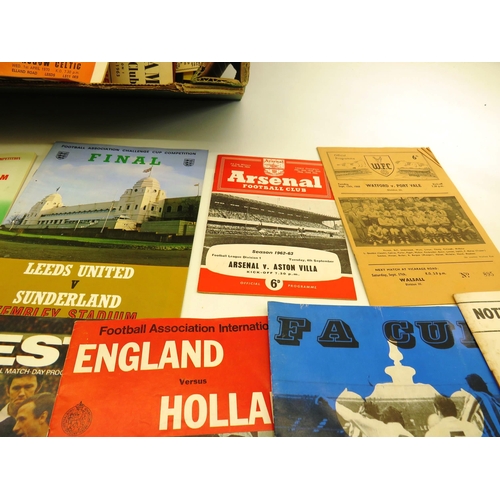 381 - 100+ ASSORTED FOOTBALL PROGRAMMES - LEEDS UNITED, ASTON VILLA, ENGLAND ETC