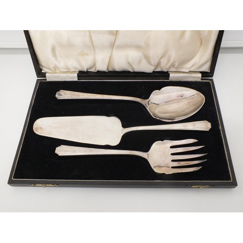 31 - CASED SILVER PLATE THREE PIECE PIE/CAKE SET