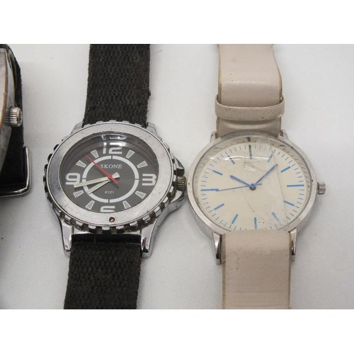 204 - NINE ASSORTED LADIES & MENS WATCHES