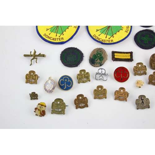 411 - 30 x Assorted GIRL GUIDES Badges & Patches Inc Vintage, Awards, Enamel Etc