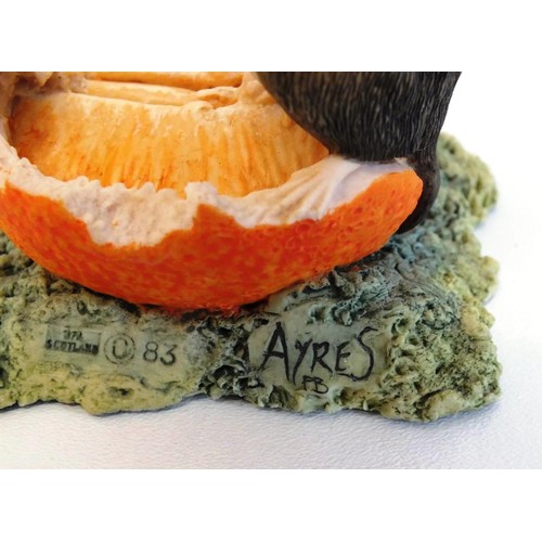 225 - BORDER FINE ARTS SCULPTURE MOUSE EATING AN ORANGE, SIGNED BY ARTIST RAY AYRES 1983, Height 10cm