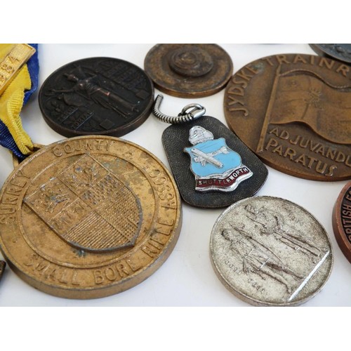 234 - 21 x ASSORTED MILITARY RELATED BADGES & MEDALS INCLUDES SPORT MEDALS