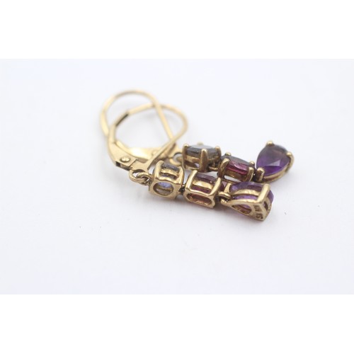 448 - 9ct gold iolite, amethyst and garnet trilogy bib drop earrings (1.8g)