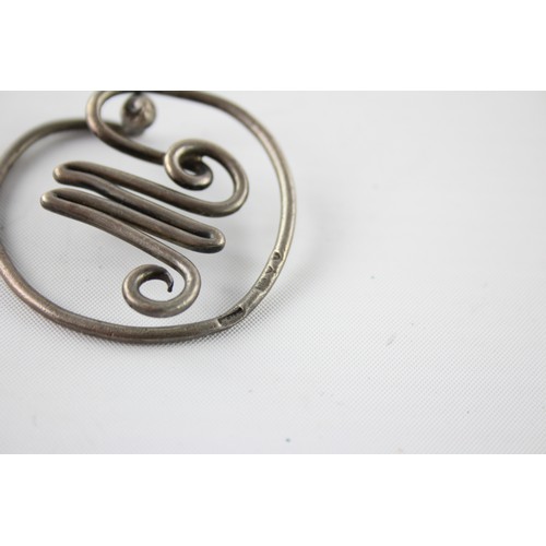 471 - Antique Victorian 1894 London STERLING SILVER M Initial Bookmark / Paperclip 10g