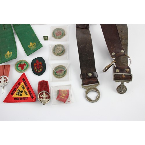 483 - 35 x Assorted BOY SCOUTS Badges, Patches & Belt Inc Vintage, Enamel, Awards Etc