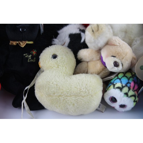 501 - COLLECTION OF ASSORTED SOFT TOYS/TEDDIES