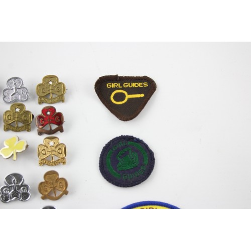 527 - 30 x Assorted GIRL GUIDES Badges & Patches Inc Vintage, Awards, Enamel Etc