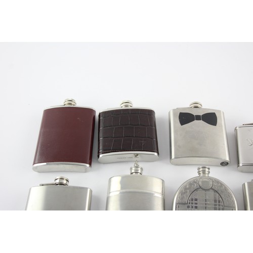 539 - 12 x BREWERIANA Hip Flasks Inc Leather, Pewter, Boxed Etc