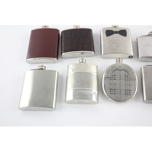 539 - 12 x BREWERIANA Hip Flasks Inc Leather, Pewter, Boxed Etc