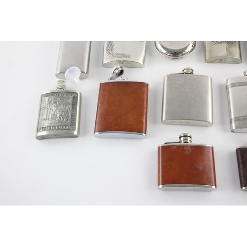 547 - 12 x BREWERIANA Hip Flasks Inc Leather, Pewter, Boxed Etc