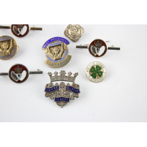 551 - 9 x Assorted .925 STERLING SILVER Lapel & Pin Badges Inc Enamel (37g)