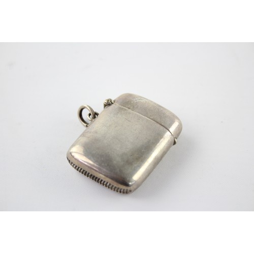 571 - Hallmarked 1911 Birmingham STERLING SILVER Plain Vesta / Match Case 32g