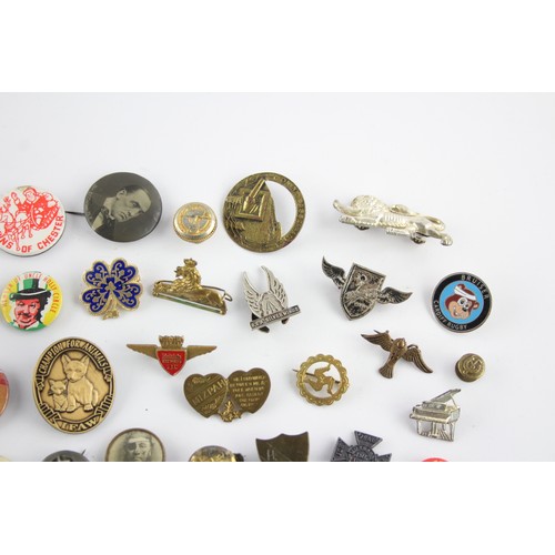 591 - 40 x BADGES Inc Enamel, Advertising, Awards, Clubs Etc