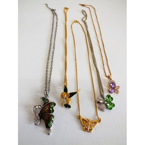 287 - 5 GOLDTONE AND SILVERTONE NECKLACES, BUTTERFLIES AND HUMMING BIRD