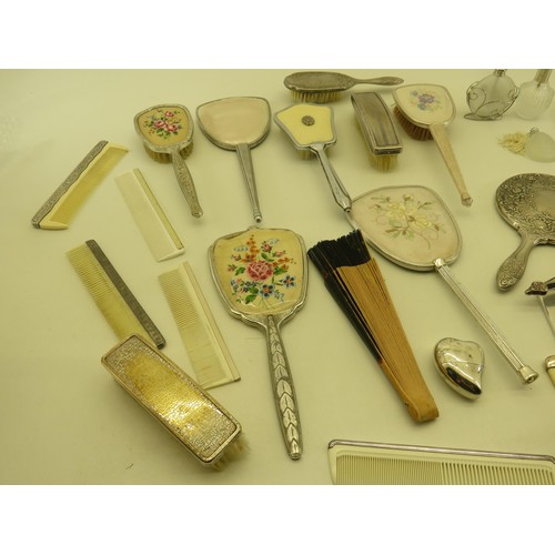 417 - 30 x Assorted LADIES VANITY Inc Hairbrushes, Fans, Hand Mirrors Etc