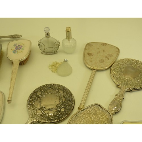 417 - 30 x Assorted LADIES VANITY Inc Hairbrushes, Fans, Hand Mirrors Etc