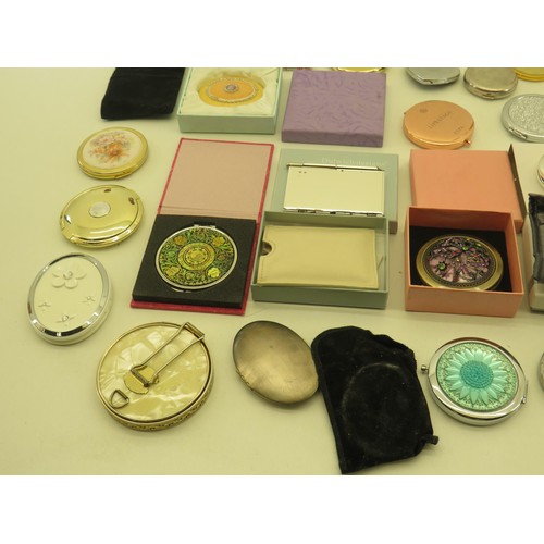 421 - 40 x Assorted Ladies Vanity Handbag MIRRORS Inc Stratton, Celtic, Boxed etc