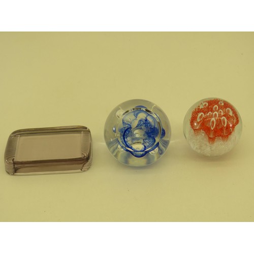 449 - 6 x Assorted Paperweights Inc Various Colours & Sizes Etc