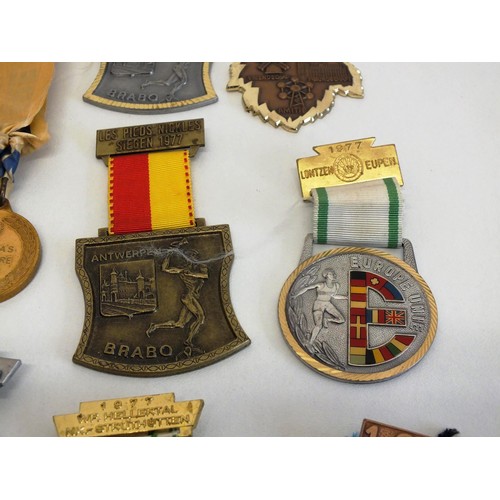43 - 12 ASSORTED MEDALS INCLUDES ENAMEL & EUROPE
