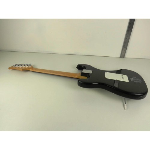 107 - POWER PLAY ELECTRIC GUITAR