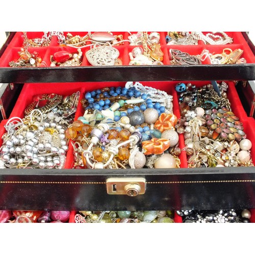 132 - LARGE MELE JEWELLERY BOX OF COSTUME JEWELLERY INCLUDING EARRINGS, BRACELETS, RINGS ETC