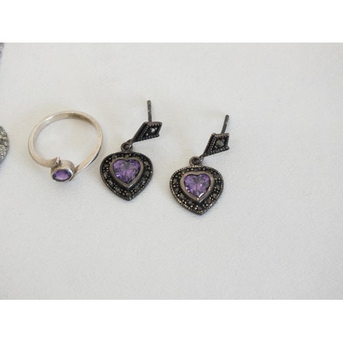 137 - SET OF STERLING SILVER AND AMETHYST JEWELLERY INCLUDING EARRINGS, PENDANT ON CHAIN AND RING