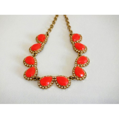 144 - STUNNING KATE SPADE NEW YORK NEON PINK AND CZ STATEMENT NECKLACE APPROX 52CM