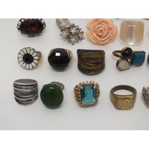 50 - 33 X FASHION RINGS INCLUDES RHINESTONE, HAND CARVED, ENAMEL ETC