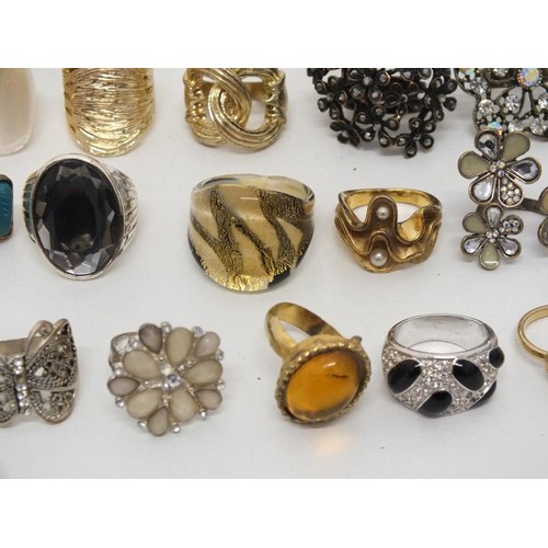 50 - 33 X FASHION RINGS INCLUDES RHINESTONE, HAND CARVED, ENAMEL ETC