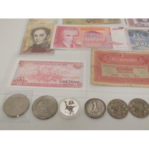 84 - BANKNOTES, COINS AND MEDALS