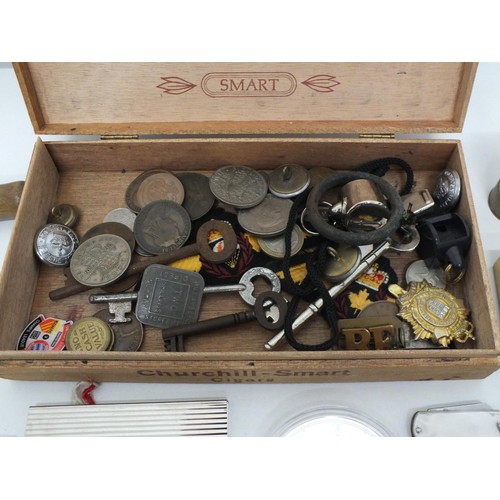 94 - WOOD CIGAR BOX FULL OF MISCELLANEOUS ITEMS, BUS DRIVERS CAP BADGE ETC