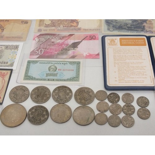 97 - COLLECION OF BANKNOTES AND COINS