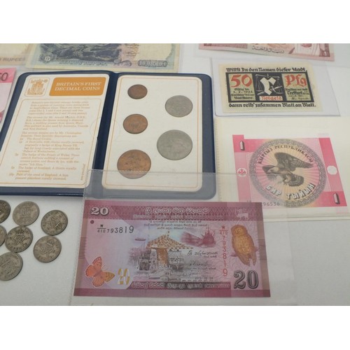 97 - COLLECION OF BANKNOTES AND COINS