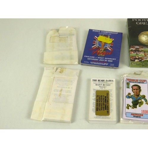 117 - 10 x SETS OF FOOTBALL CARDS LEEDS UTD, 1966 WORLD CUP AND BUSBY BABES