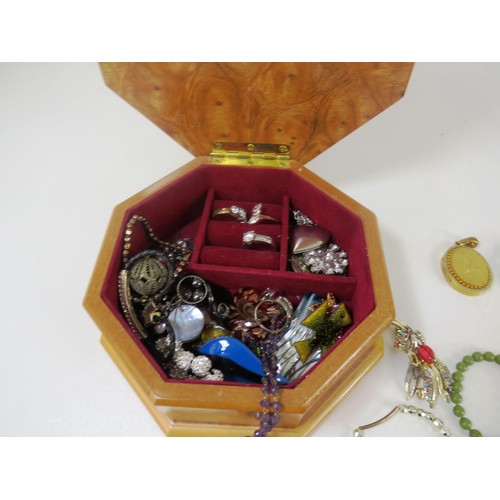 222 - A 'MELE' JEWELLERY BOX FULL OF JEWELLERY AND FIVE COSTUME RINGS