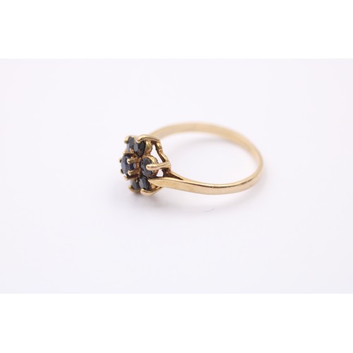 413 - 9ct Gold Sapphire Flower Cluster Ring (1.9g) SIZE- N