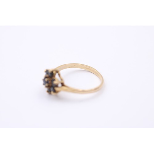 413 - 9ct Gold Sapphire Flower Cluster Ring (1.9g) SIZE- N