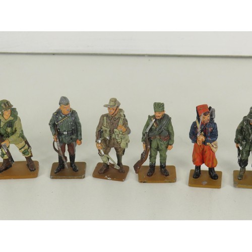 210 - COLLECTION OF DEL PRADO SOLDIERS