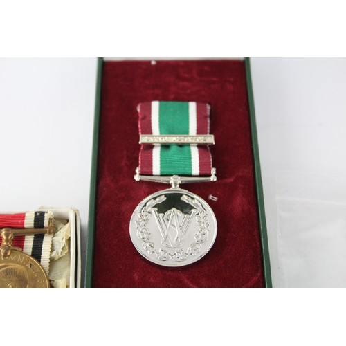 431 - 2 x Boxed Medals Inc Womens Volunteer Service Medal & GV.I Special Constabulary