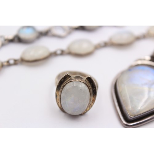 446 - 5 X .925 Moonstone Set Jewellery (60g)