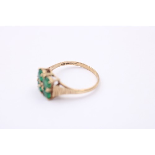 465 - 9ct Gold Green Paste Four Stone Textured Shoulders Ring (2.1g) SIZE- Q