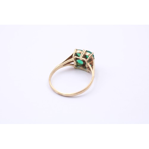 465 - 9ct Gold Green Paste Four Stone Textured Shoulders Ring (2.1g) SIZE- Q