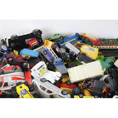 476 - Job Lot Assorted DIECAST Models Inc Burago, Corgi, Matchbox Etc