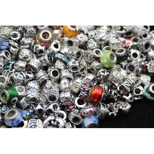 482 - 1.5kg Assorted Fashion Charms