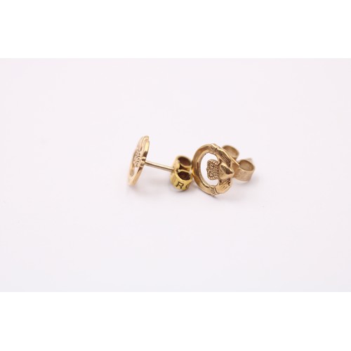 493 - 9ct Gold Claddagh Fine Stud Earrings (1.1g)