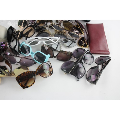 516 - 50 x Assorted SUNGLASSES Inc Liz Claibourne, Michael Kors, Diesel, Guess etc