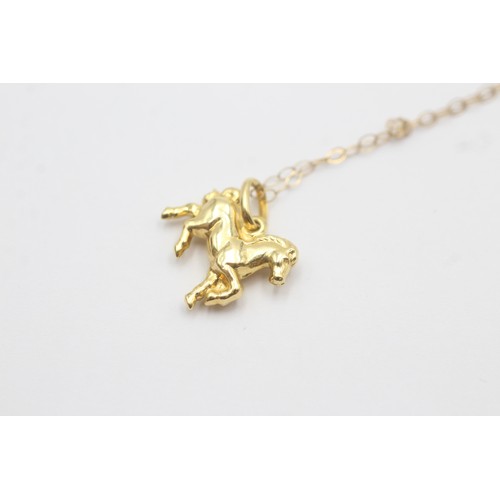 529 - 9ct Gold Horse Pendant On Chain (1.2g)