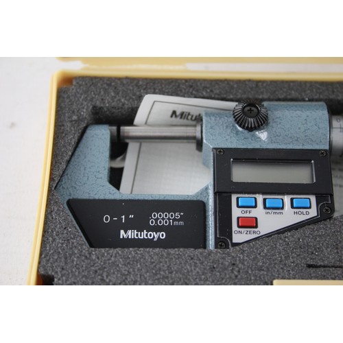 552 - Cased Digital MITUTOYO Caliper w/ Certificate of Calibration UNTESTED