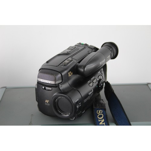 612 - 3 x Video CAMCORDERS Inc. Sony, Canon & Samsung w/ Cases/Bags Etc.